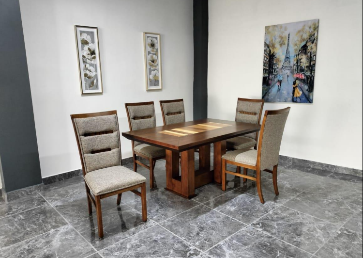 MESA ARGENTINA, CHAPA DE OCUME Y DE PAROTA SALVAJE, COLOR NOGAL